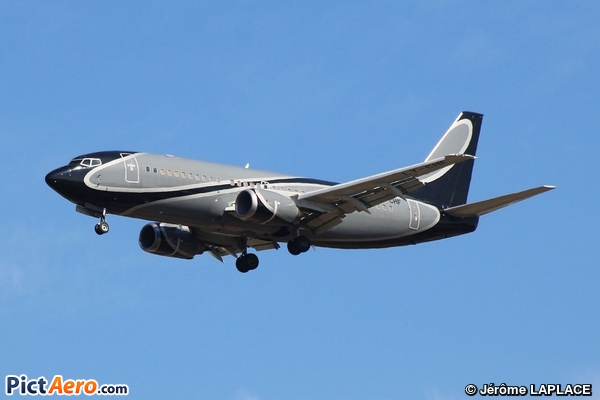 Boeing 737-31S (KlasJet) Boeing 737-31S (KlasJet)