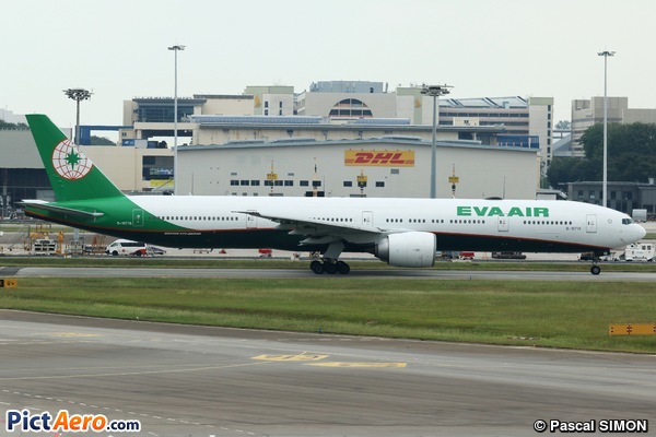 Boeing 777-36NER (Eva Air)