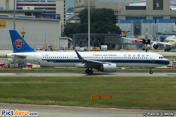 Airbus A321-251NX (China Southern Airlines) Airbus A321-251NX (China Southern Airlines)