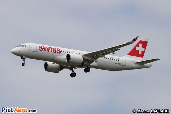 Bombardier CSeries CS300 (Swiss International Air Lines)