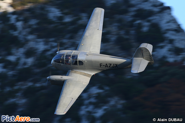 Aero Vodochody/Let Kunovice Ae-45 (Private / Privé)