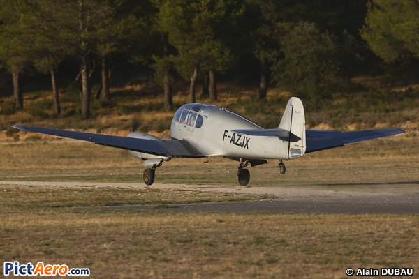 Aero Vodochody/Let Kunovice Ae-45 (Private / Privé)