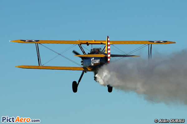 Boeing A75N1 Stearman (Private / Privé)