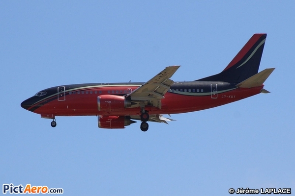 Boeing 737-522 (KlasJet) Boeing 737-522 (KlasJet)