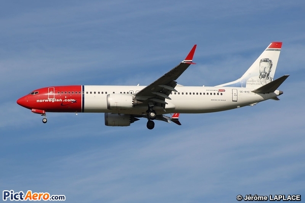 Boeing 737-8 MAX (Norwegian Air Shuttle) Boeing 737-8 MAX (Norwegian Air Shuttle)
