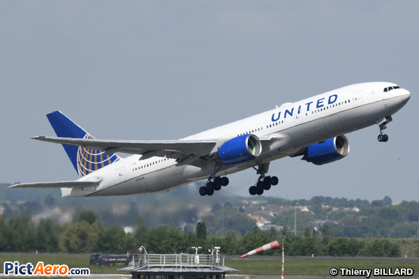 Boeing 777-222(ER) (United Airlines) Boeing 777-222(ER) (United Airlines)