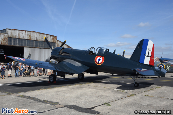 Vought F4U-5NL Corsair (Private / Privé)