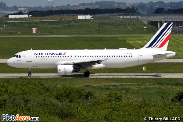 Airbus A320-214 (Air France)