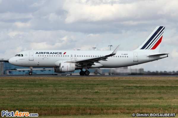 Airbus A320-214 (Air France) Airbus A320-214 (Air France)