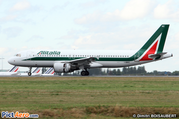 Airbus A320-214 (Alitalia)