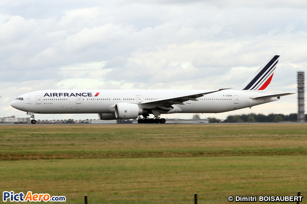 Boeing 777-328ER (Air France)