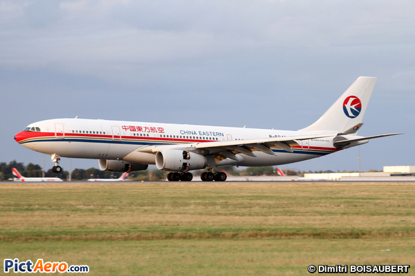 Airbus A330-243 (China Eastern Airlines)