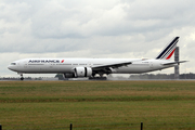 Boeing 777-328ER