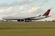 Airbus A330-323