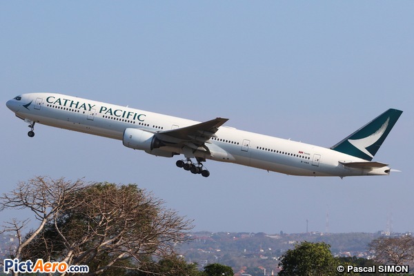 Boeing 777-367 (Cathay Pacific Airways)
