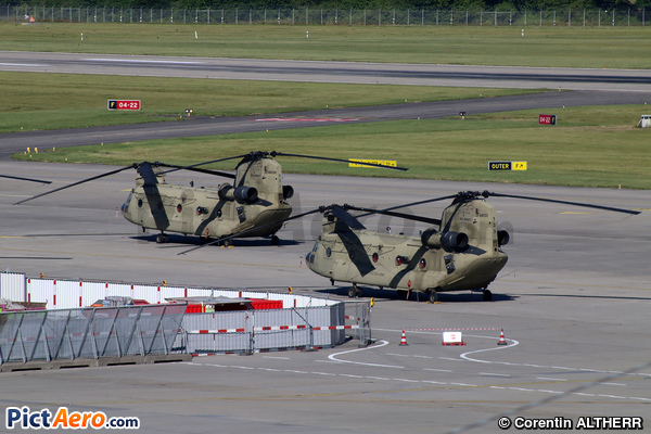 Boeing CH-47F Chinook (United States - US Army)