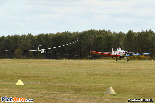 Piper PA-25-235 Pawnee B (Association Nationale d'Entraide et de Prévoyance du vol à Voile) Piper PA-25-235 Pawnee B (Association Nationale d'Entraide et de Prévoyance du vol à Voile)