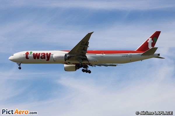 Boeing 777-367ER (T'Way Air) Boeing 777-367ER (T'Way Air)