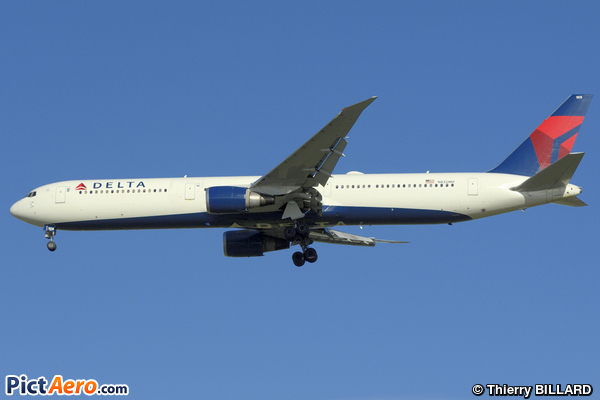 Boeing 767-432(ER) (Delta Air Lines) Boeing 767-432(ER) (Delta Air Lines)