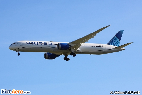 Boeing 787-10 Dreamliner (United Airlines) Boeing 787-10 Dreamliner (United Airlines)