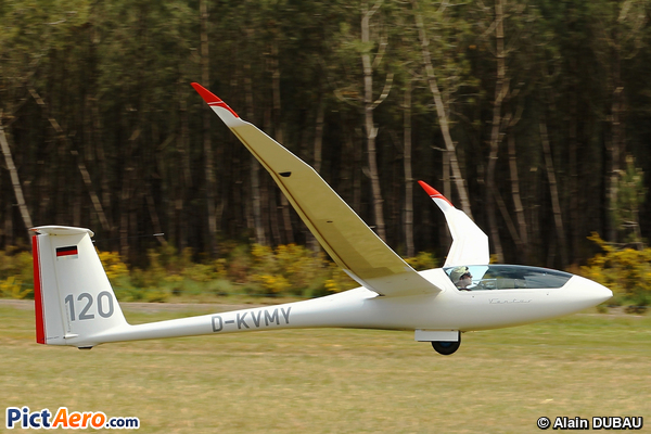 Schempp-Hirth Ventus 3T (Private / Privé)