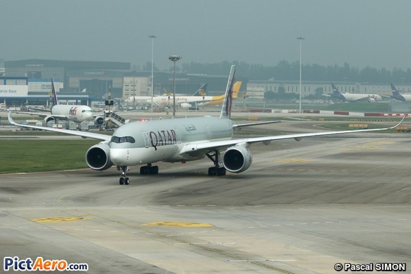 Airbus A350-1041 (Qatar Airways) Airbus A350-1041 (Qatar Airways)