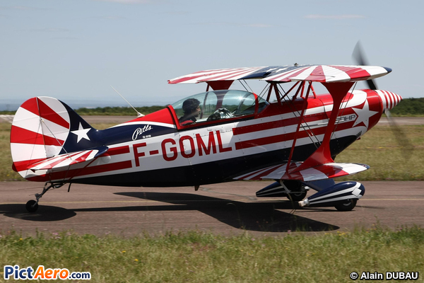Pitts S-2B (Private / Privé) Pitts S-2B (Private / Privé)