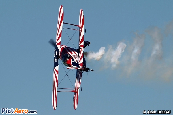 Pitts S-2B (Private / Privé) Pitts S-2B (Private / Privé)