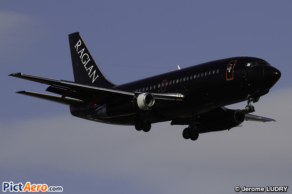 Boeing 737-247(Adv) (Raglan - Glencore Group) Boeing 737-247(Adv) (Raglan - Glencore Group)