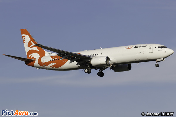 Boeing 737-8LD(C) (Air Inuit)