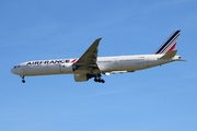 Boeing 777-328ER