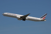 Boeing 777-328ER
