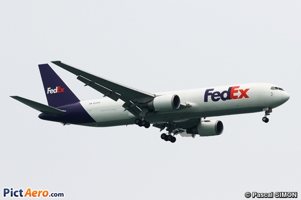 Boeing 767-3S2F(ER) (FedEx)