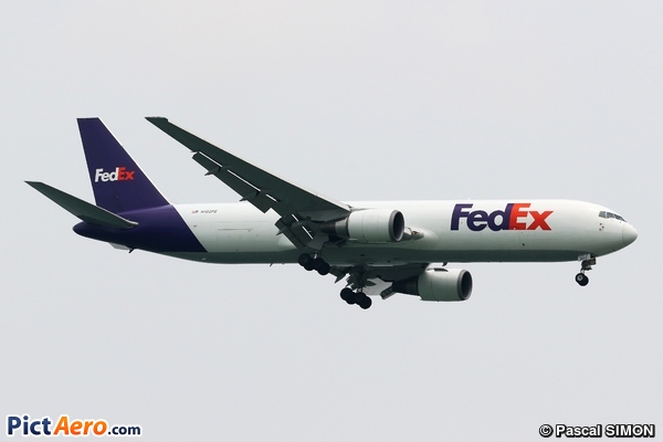 Boeing 767-3S2F(ER) (FedEx)