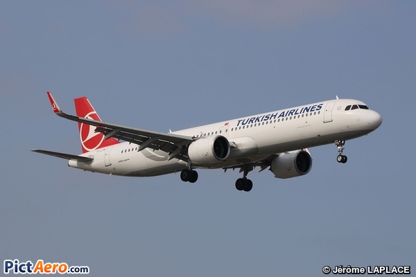 Airbus A321-271NX (Turkish Airlines) Airbus A321-271NX (Turkish Airlines)