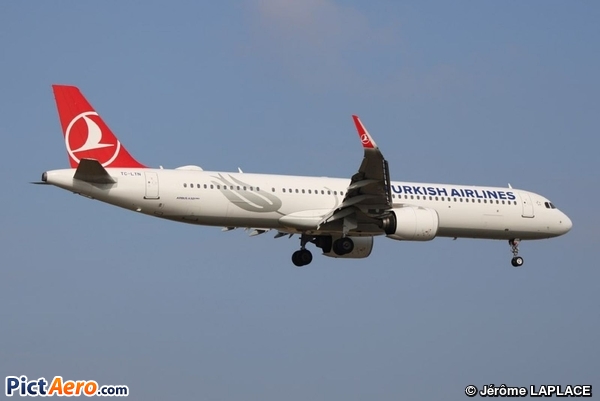 Airbus A321-271NX (Turkish Airlines) Airbus A321-271NX (Turkish Airlines)
