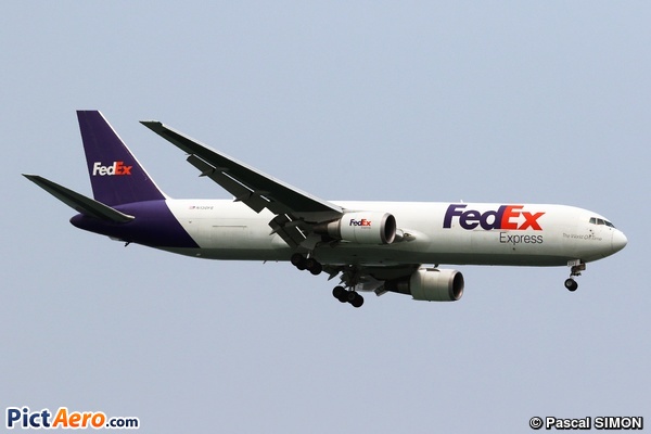 Boeing 767-3S2F(ER) (FedEx)