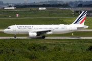 Airbus A320-214 (F-HEPD)
