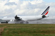 Airbus A330-203 (F-GZCA) Airbus A330-203 (F-GZCA)