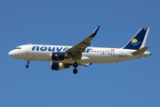 Airbus A320-214 (TS-INF)