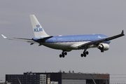 Airbus A330-203 (PH-AOB) Airbus A330-203 (PH-AOB)